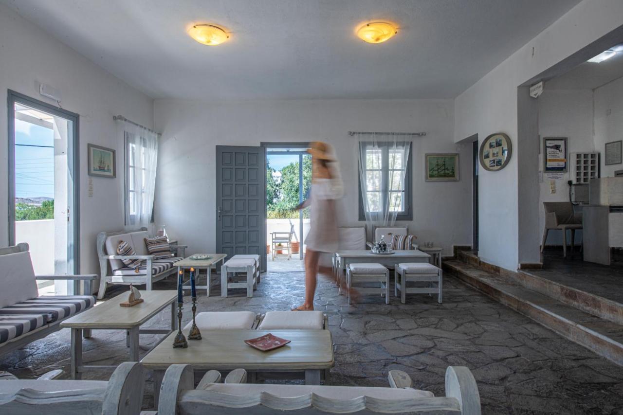 Hotel Manto Nausa Zewnętrze zdjęcie