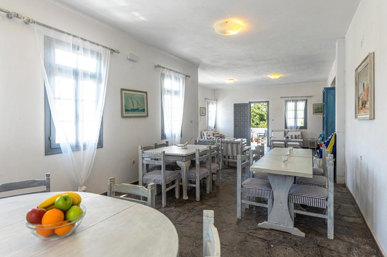 Hotel Manto Nausa Zewnętrze zdjęcie