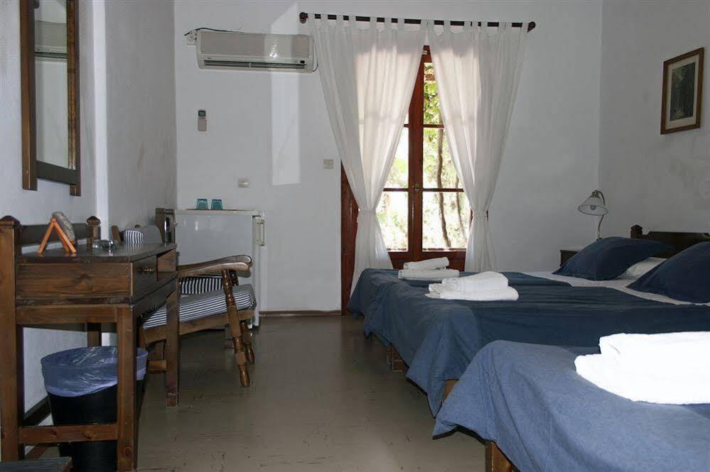 Hotel Manto Nausa Zewnętrze zdjęcie